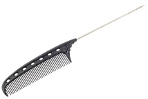 Суперкороткая расческа с металлическим хвостиком карбон